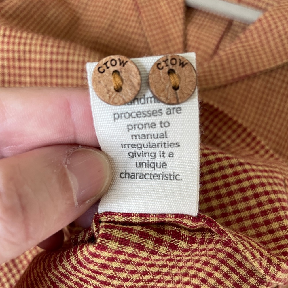 WORLD OF CROW Women's Gingham Button Down Shirt - NWOT!! - Picture 9 of 13